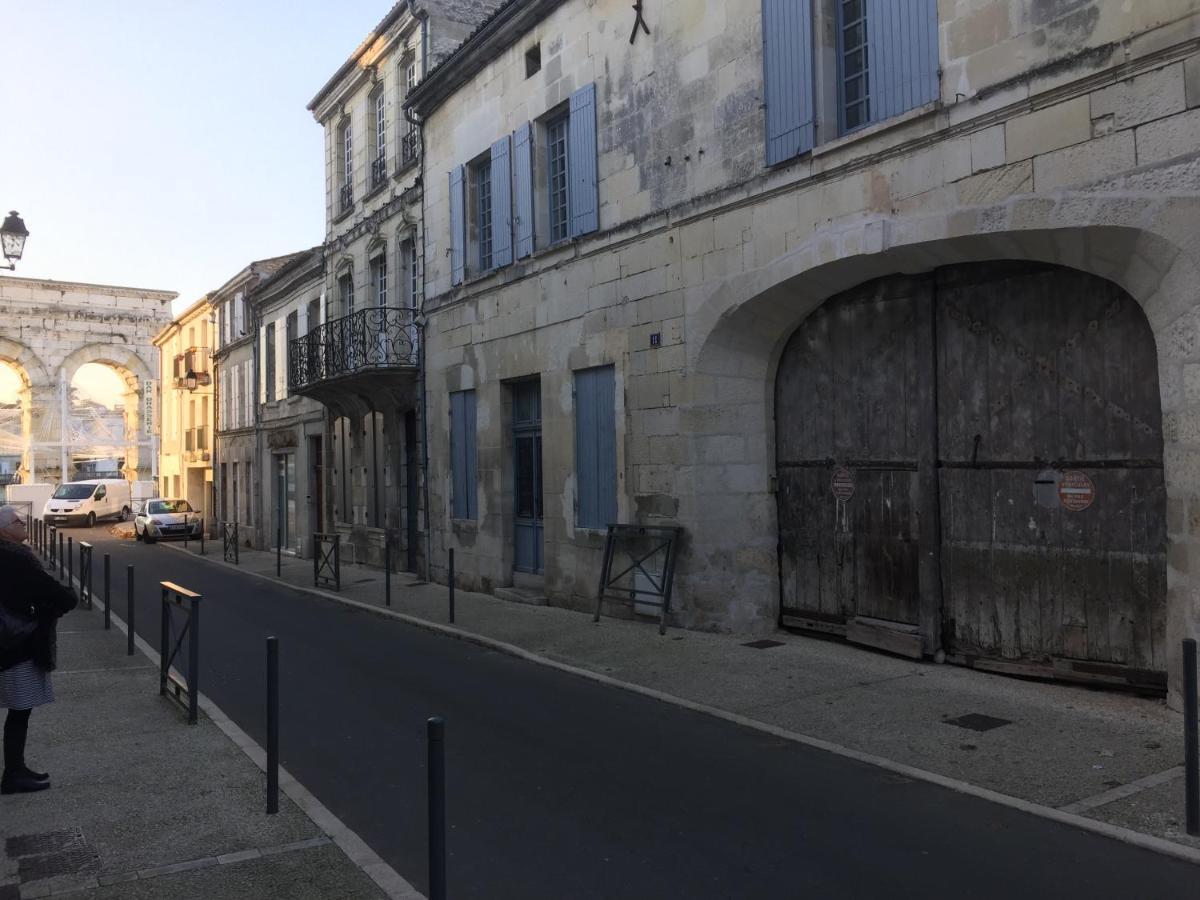 Apartamento Apart D'Arc Saintes Exterior foto