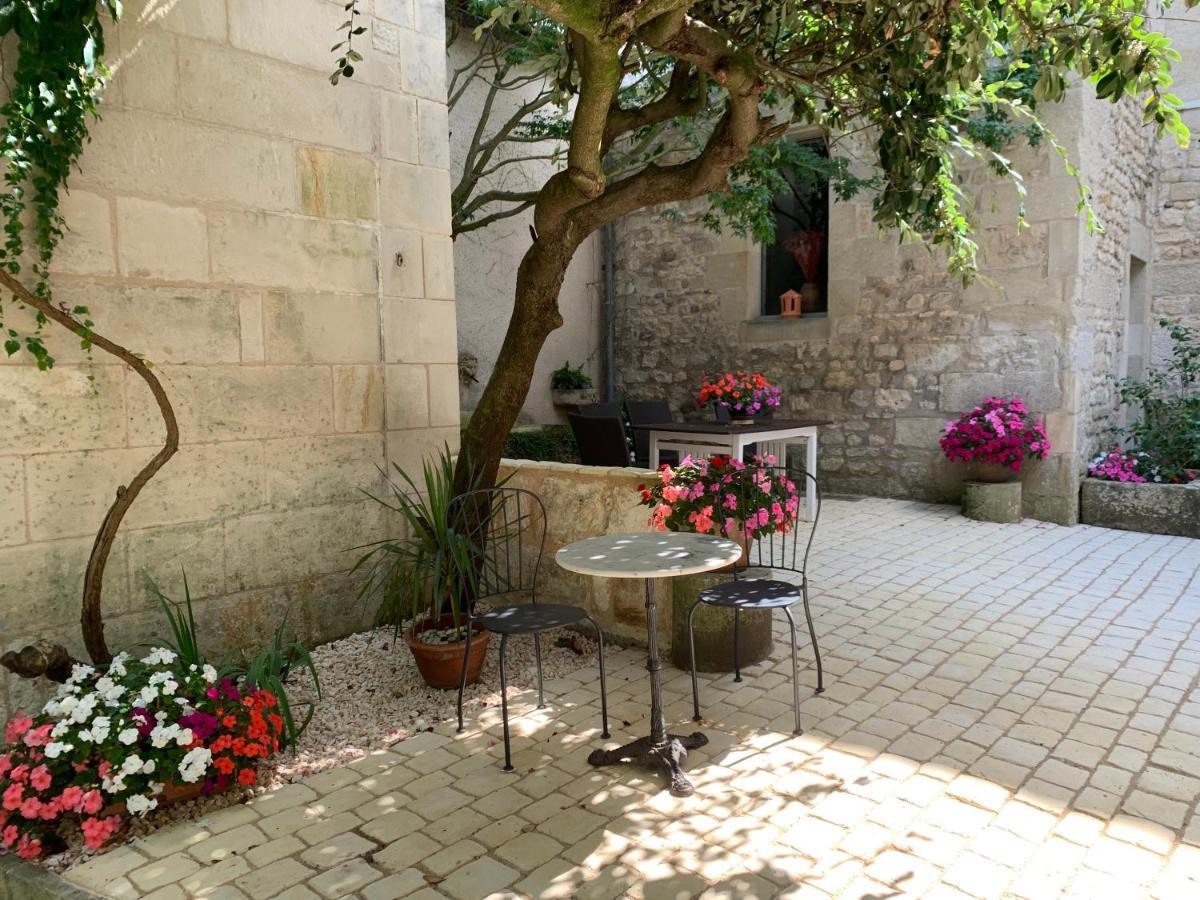 Apart D'Arc Saintes Exterior foto
